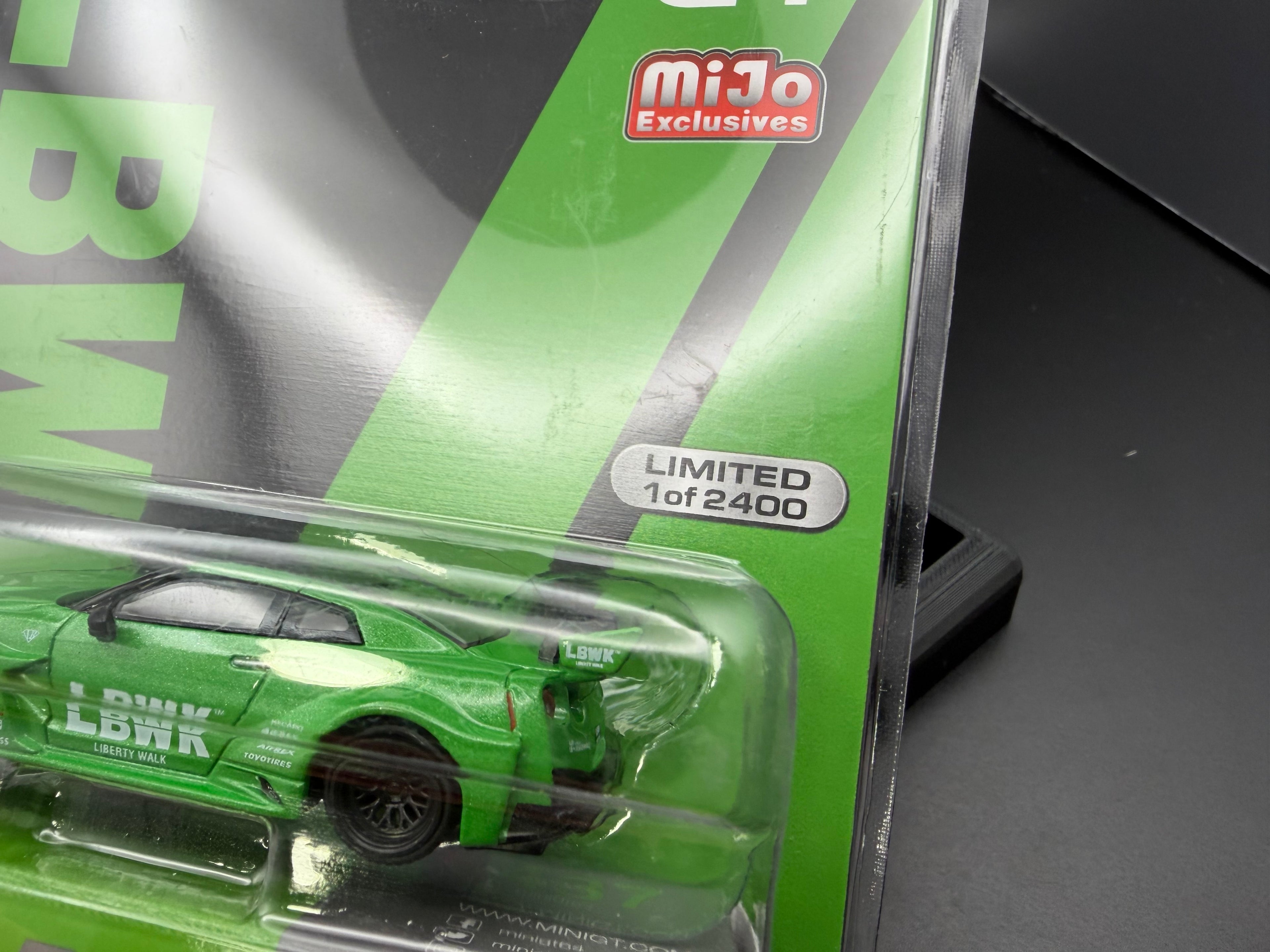 Mini GT Nissan GTR R35 LBWK - Apple Green #437