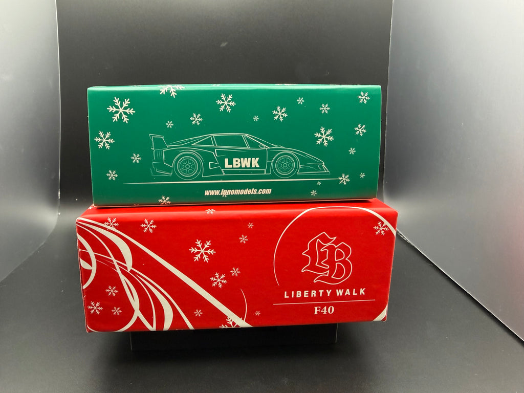 Inno64 LBWK Ferrari F40 Christmas CHASE