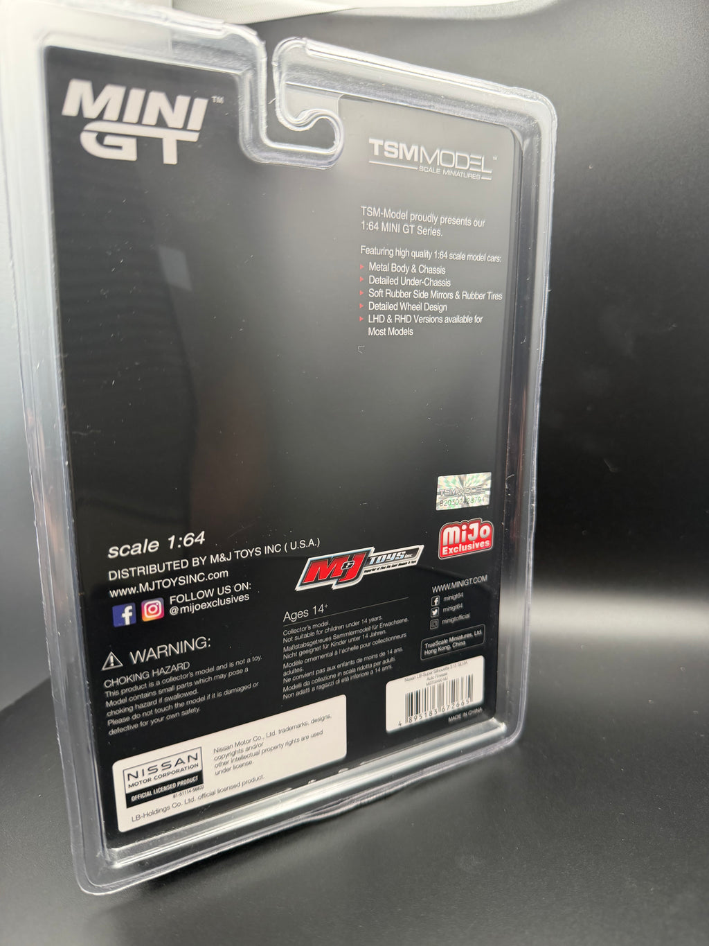Mini GT LBWK Nissan Silvia S15 “Auto Finesse” #490