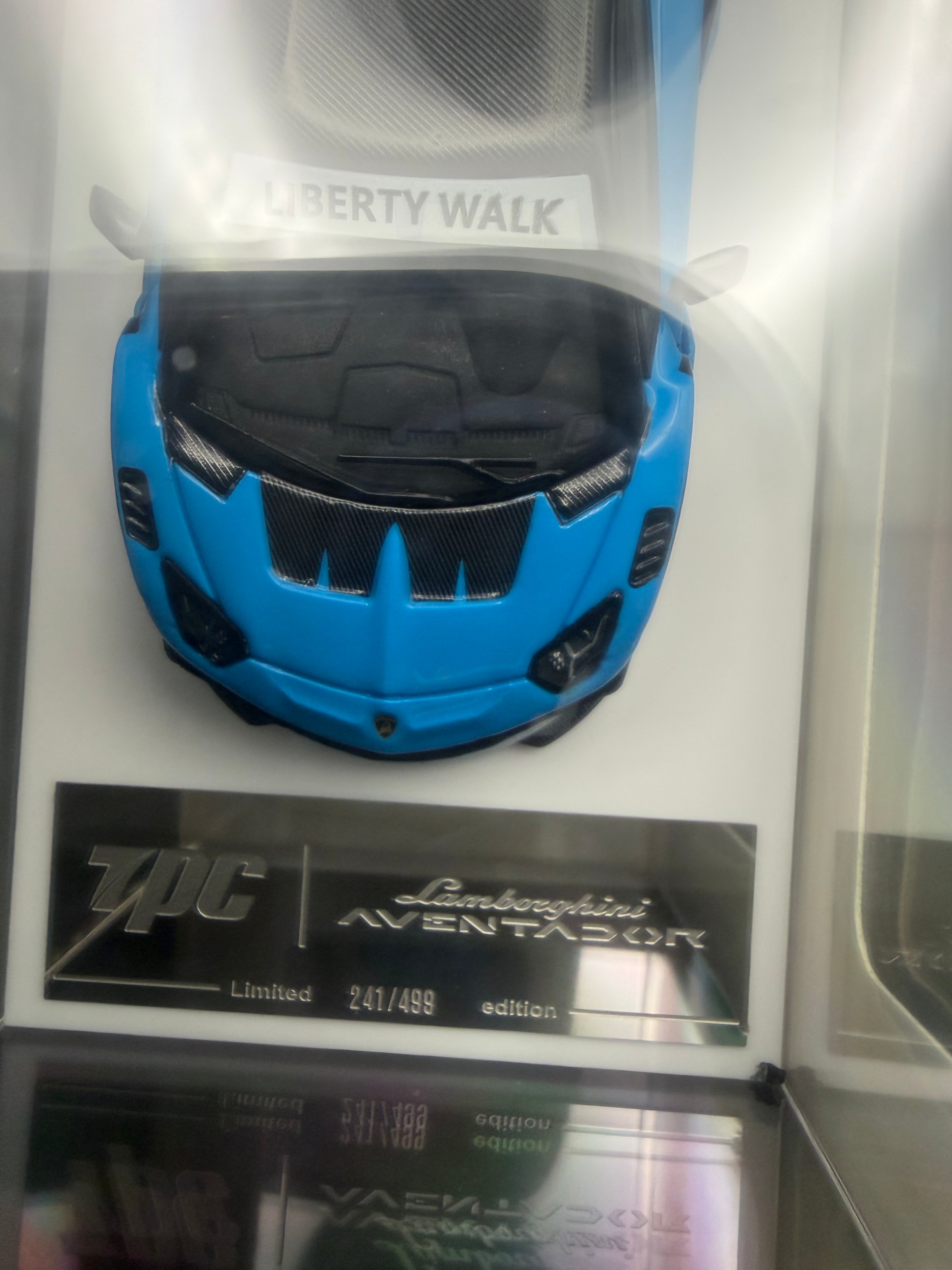 TPC Lamborghini Aventador LBWK (small loose piece)