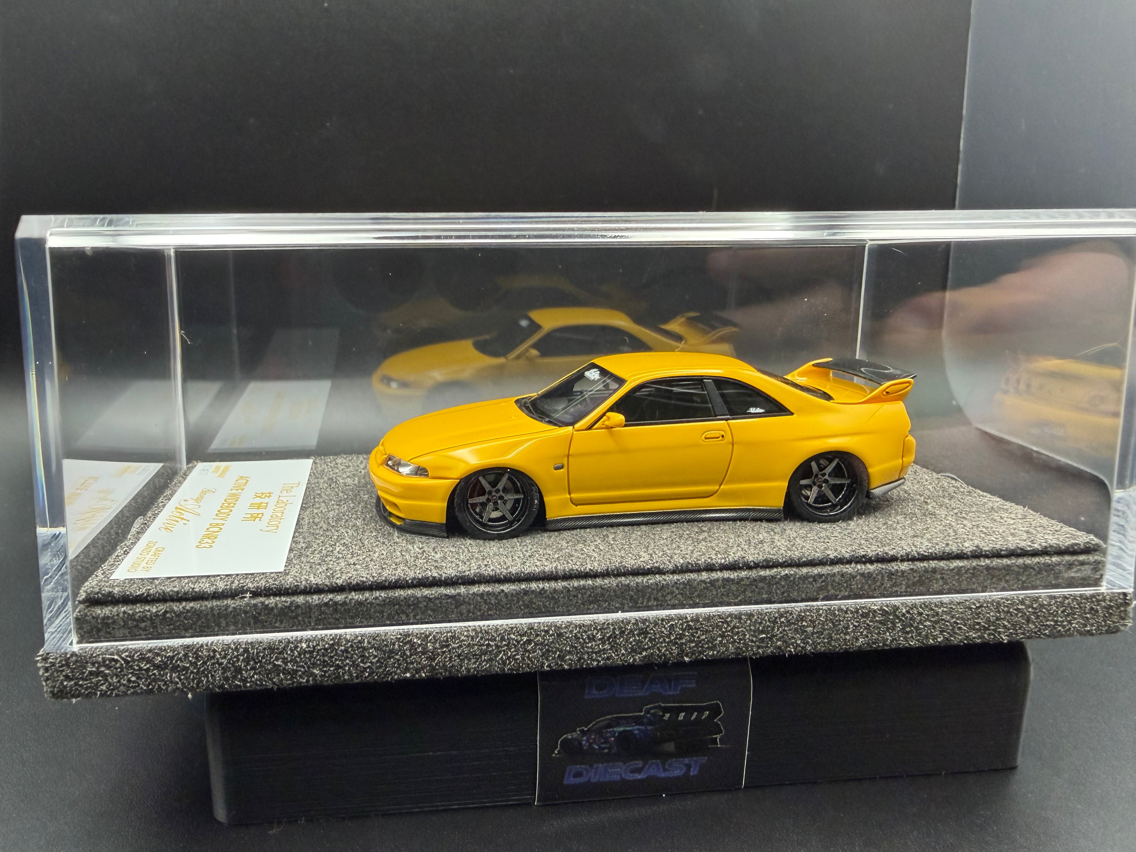 Zonzo Studio Nissan Skyline GTR R-33 Yellow