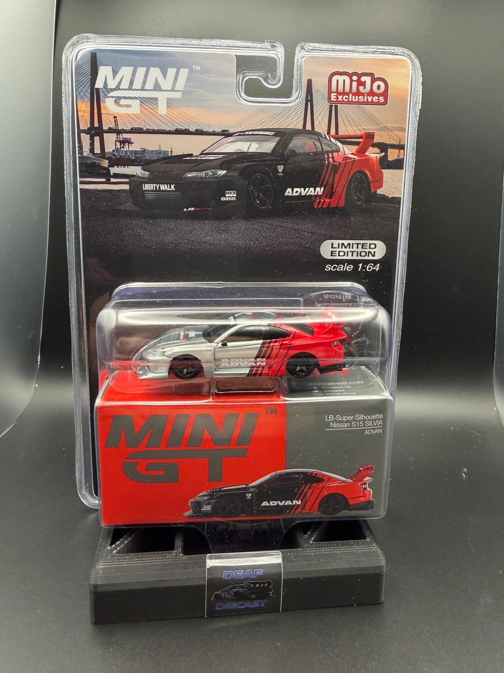 Mini GT CHASE Advan Nissan Silvia S15 LBWK #649