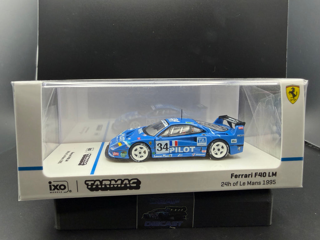 Tarmac Works Ferrari F40 “Pilot”