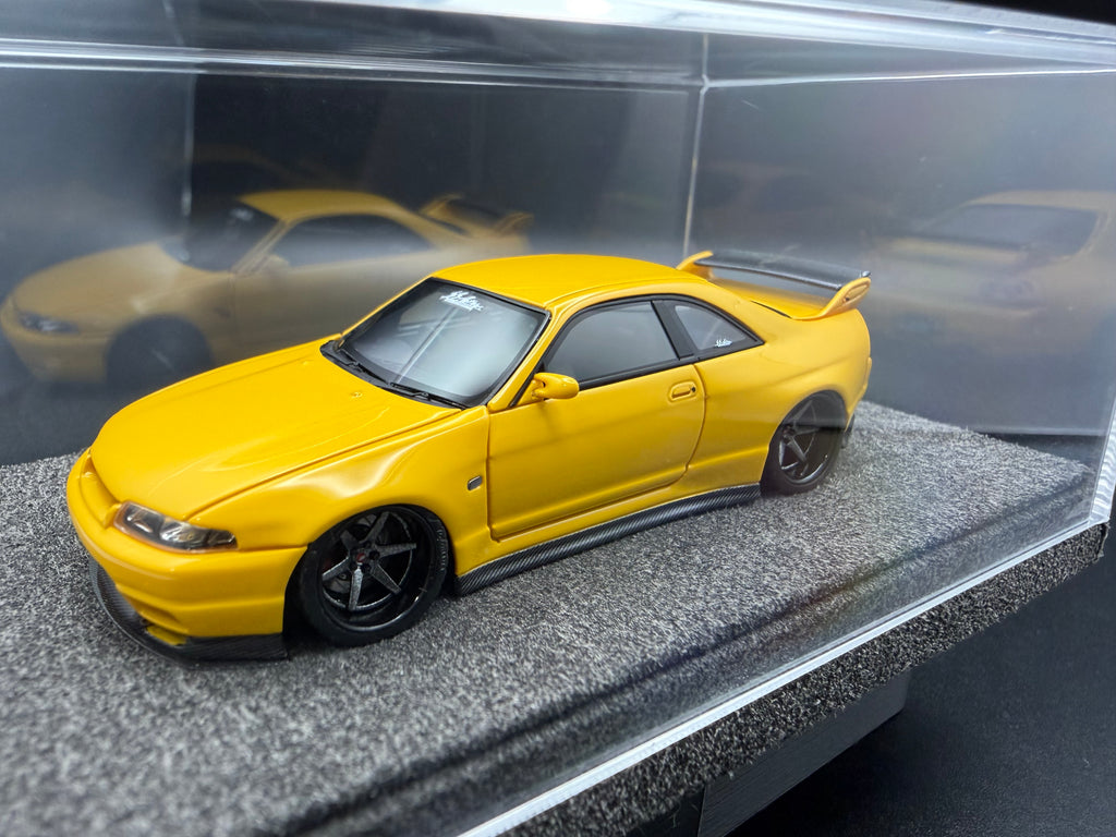 Zonzo Studio Nissan Skyline GTR R-33 Yellow